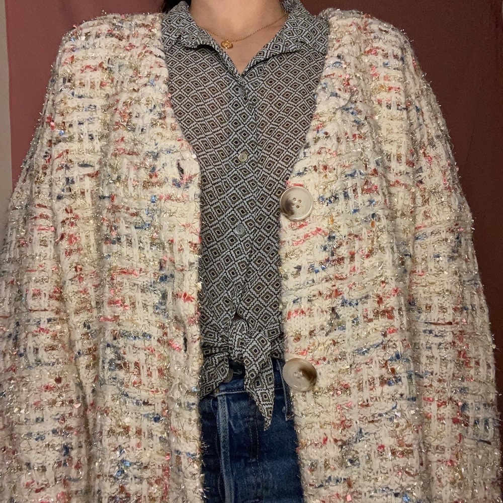 Button down - Picture 2 of 3